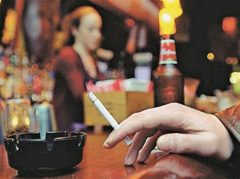 Закон про паління в Макао